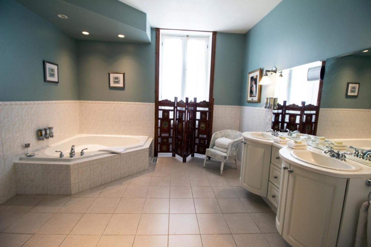 Ste. Anne'S Spa Grafton Екстериор снимка